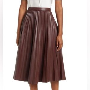Lucy Paris Burgundy Pleated Skirt Size M